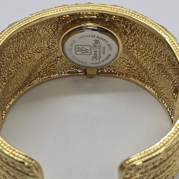 Victoria Wieck Crystal Cuff Bangle Hidden Analog Quartz Ladies Watch New Battery main image 5